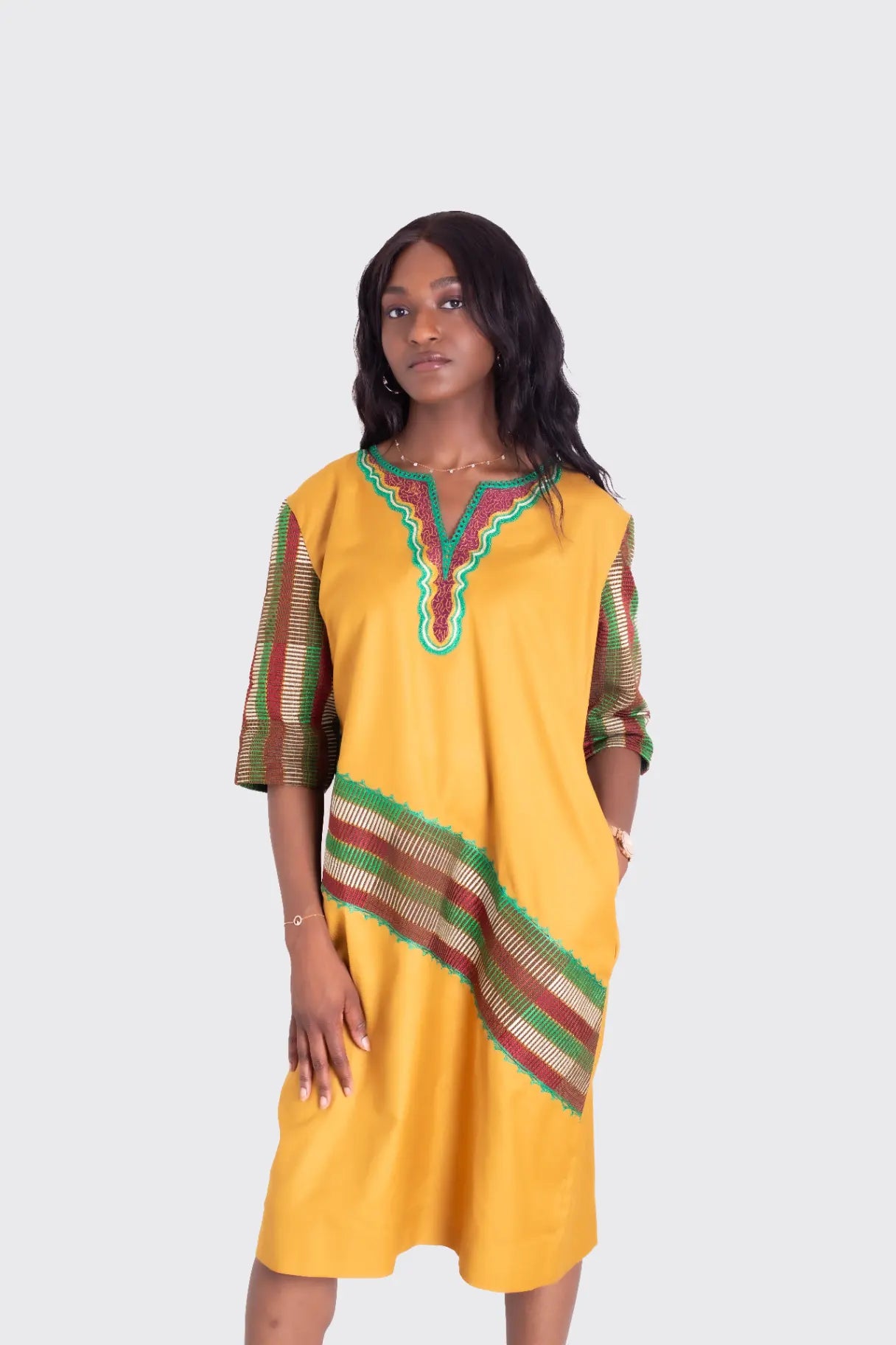 robe en faso dan fani encolure brodé